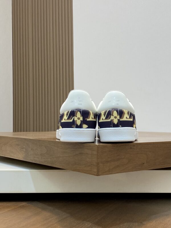 Louis Vuitton Men's Breathable Mesh Casual Sports Shoes - Image 8