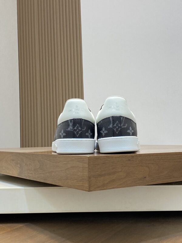 Louis Vuitton Printed Leather Fabric Sports Board Shoes - Image 8