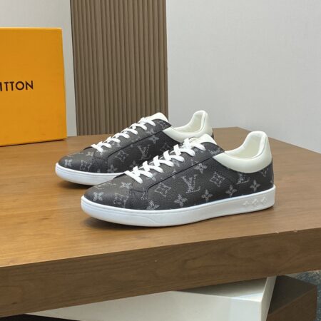 Louis Vuitton Printed Leather Fabric Sports Board Shoes