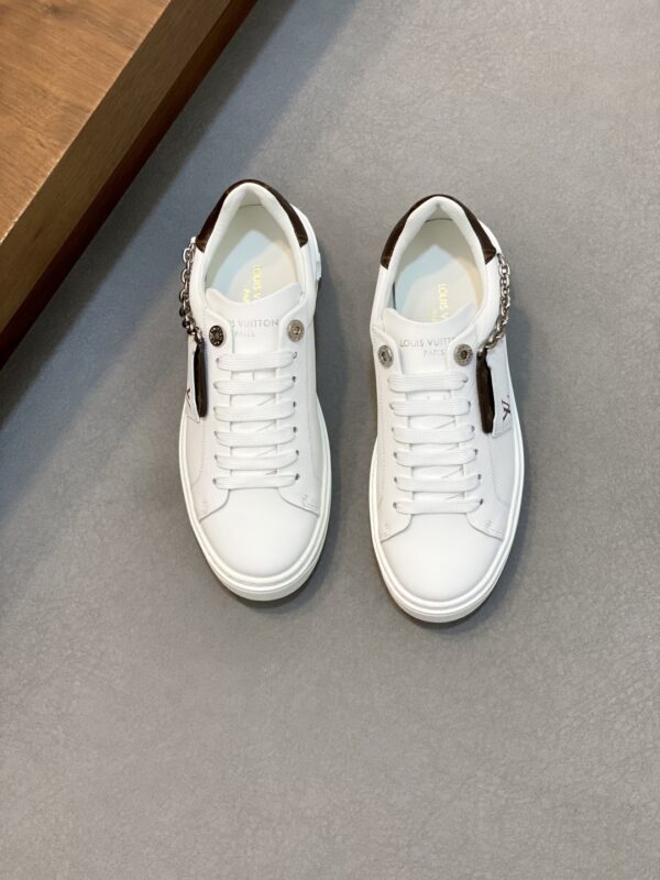 Louis Vuitton Silk Calf Leather Couple's Casual Sports Shoes - Image 2