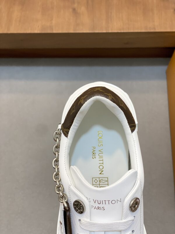 Louis Vuitton Silk Calf Leather Couple's Casual Sports Shoes - Image 7