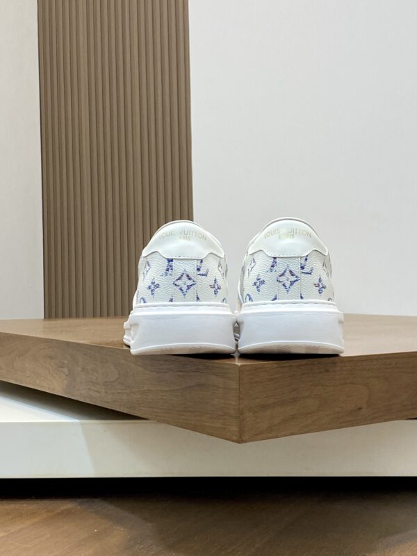 Louis Vuitton Embossed Calf Leather Couple Casual Sports Shoes - Image 8