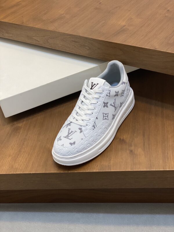 Louis Vuitton Cowhide Patchwork Printed Canvas Casual Sports Shoes - Image 6