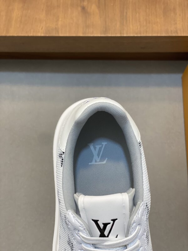 Louis Vuitton Cowhide Patchwork Printed Canvas Casual Sports Shoes - Image 7