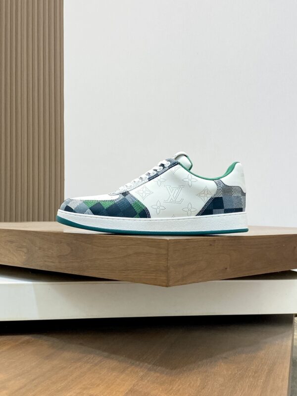 Louis Vuitton Nappa Calf Leather Casual Sports Shoes - Image 3