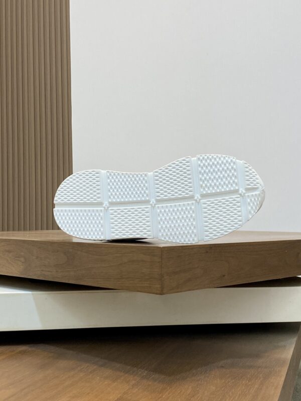 Louis Vuitton Trainer Breathable Mesh Sports Shoes - Image 9