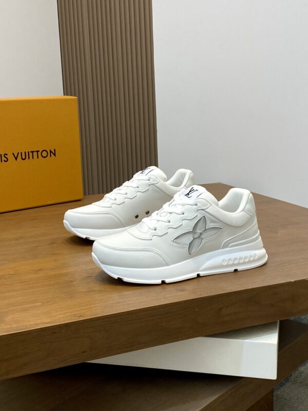 Louis Vuitton Trainer Breathable Mesh Sports Shoes