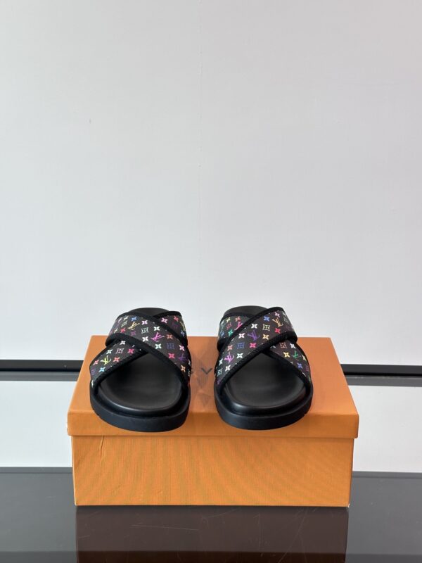 Louis Vuitton Takashi Murakami's New Men's Beach Slippers - Image 3