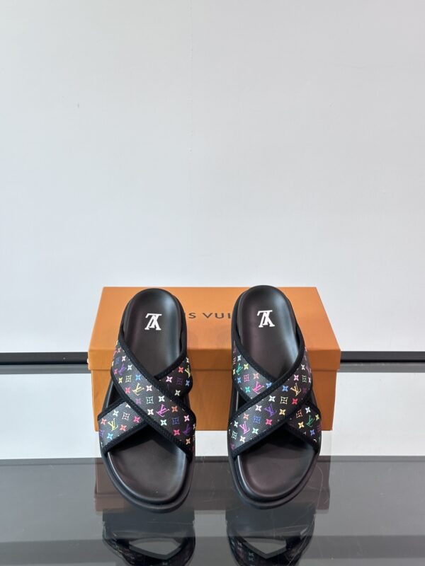 Louis Vuitton Takashi Murakami's New Men's Beach Slippers - Image 6