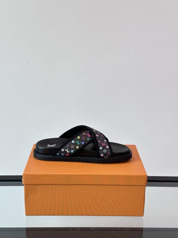 Louis Vuitton Takashi Murakami's New Men's Beach Slippers - Image 7