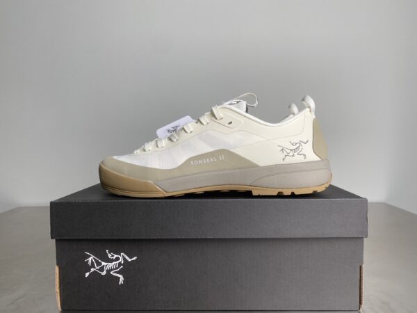 Arc'teryx Konseal Lt Couple's Casual Low Cut Hiking Shoes - Image 3