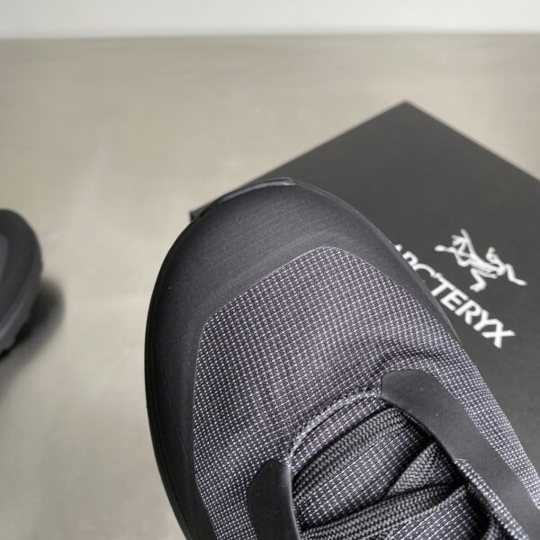 Arc'teryx Norvan LD 4 Gore Tex Waterproof Low Cut Running Shoes - Image 6