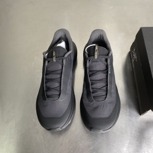 Arc'teryx Norvan LD 4 Gore Tex Waterproof Low Cut Running Shoes - Image 2