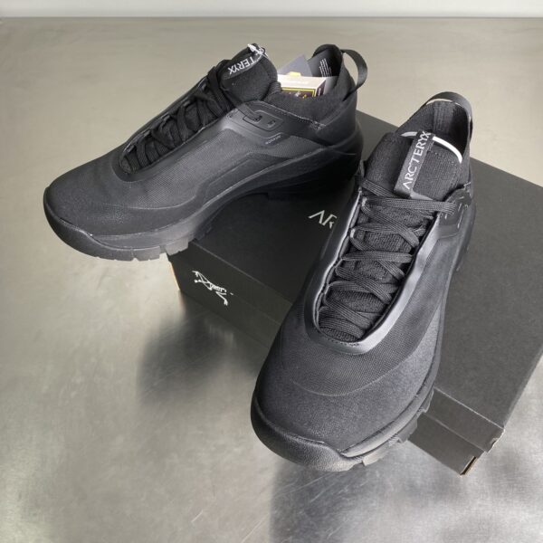 Arc'teryx Vertex Alpine Gore Tex Non Slip Low Cut Outdoor Shoes