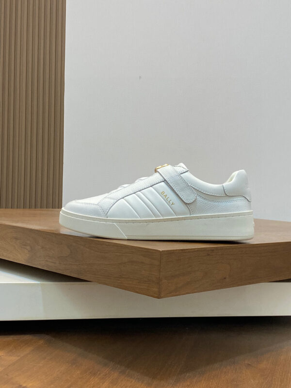 Bally Raise Lychee Patterned Cowhide Leather Casual Sports Shoes - Image 3