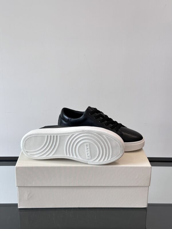 Bally Classic Men's Calf Leather Casual Sports Shoes - Image 9
