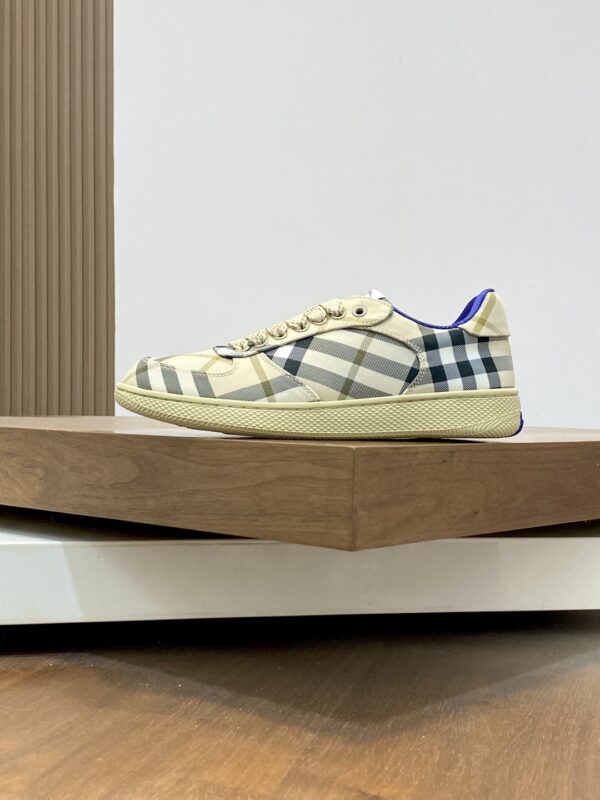 Burberry New War Horse Plaid Casual Sports Shoes - Image 3
