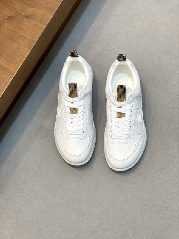 Burberry New War Horse Plaid Cowhide Leather Casual Sports Shoes - Image 2