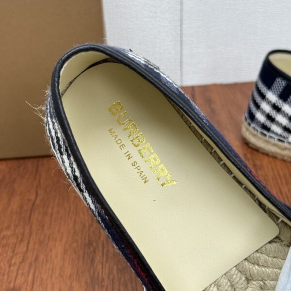 Burberry Summer New Men's Embroidered Grass Woven Fishing Shoes - Image 7