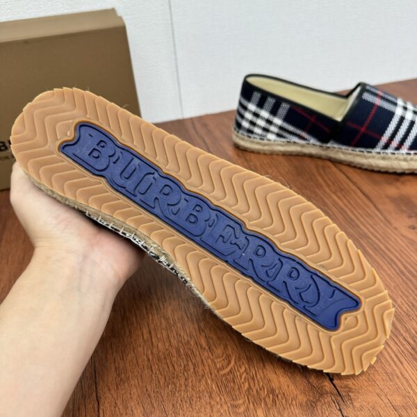 Burberry Summer New Men's Embroidered Grass Woven Fishing Shoes - Image 9