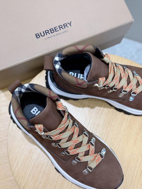 Burberry Men's High Cut Thick Soled Sports Shoes - Image 7