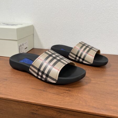Burberry Solid Color 3D Plaid Printed Lightweight Slippers
