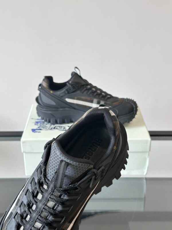 Burberry Outdoor Cowhide Leather Lace Up Sports Shoes - Image 8