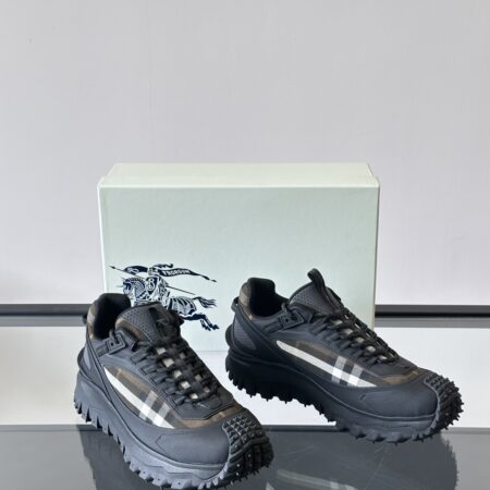 Burberry Outdoor Cowhide Leather Lace Up Sports Shoes