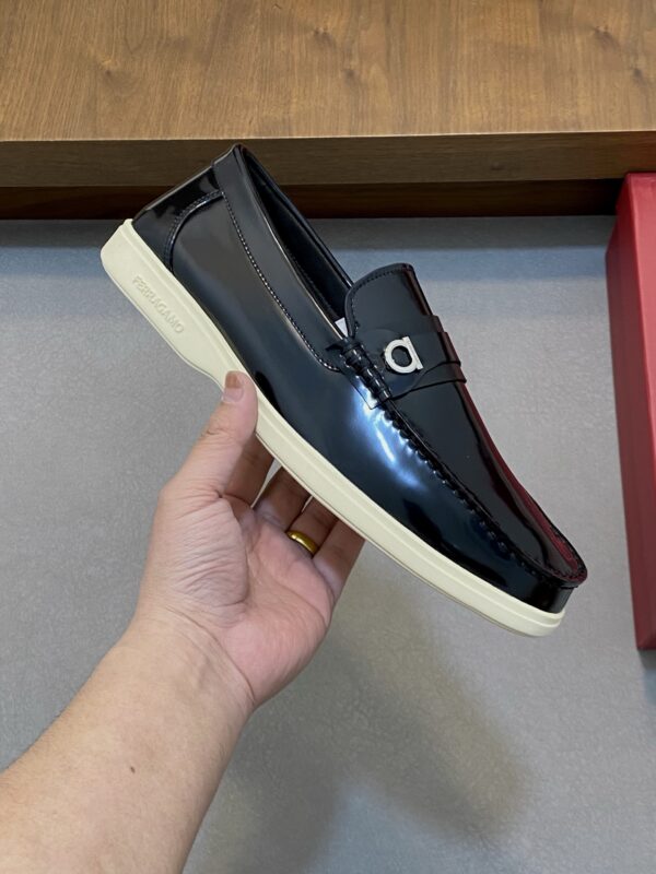 Salvatore Ferragamo New Cowhide Leather Casual Driving Shoes - Image 4