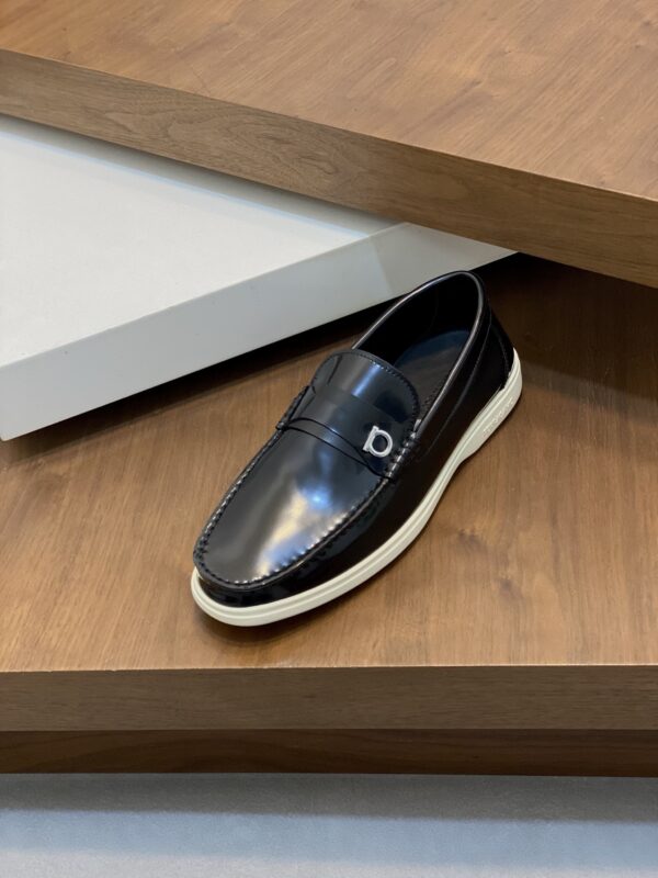 Salvatore Ferragamo New Cowhide Leather Casual Driving Shoes - Image 6