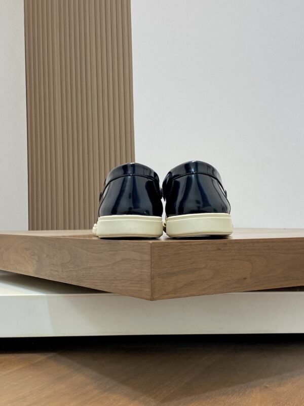 Salvatore Ferragamo New Cowhide Leather Casual Driving Shoes - Image 8