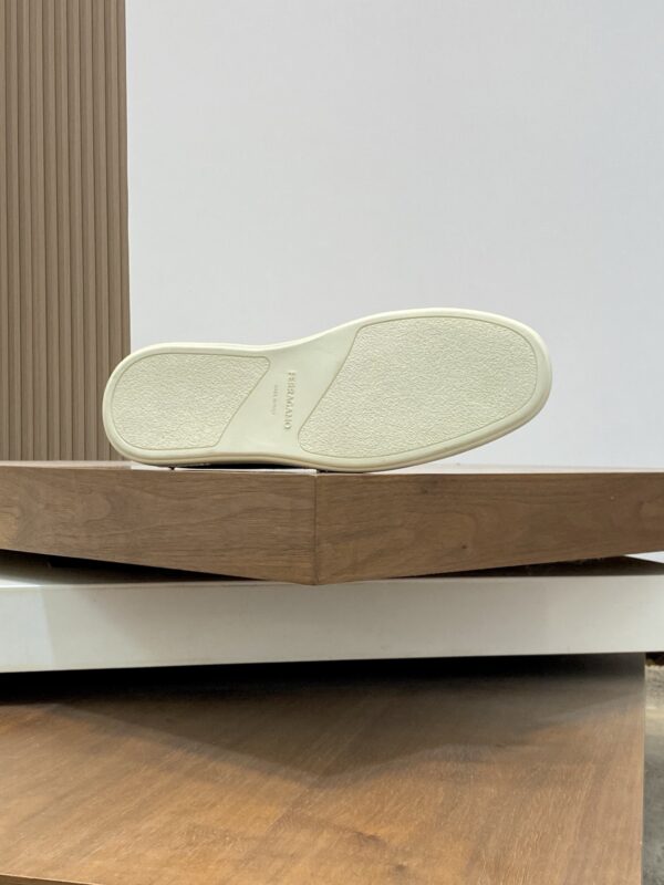 Salvatore Ferragamo New Cowhide Leather Casual Driving Shoes - Image 9