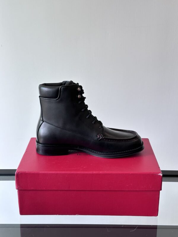 Salvatore Ferragamo Men's Autumn And Winter Cowhide Ankle Boots - Image 6
