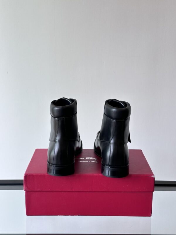 Salvatore Ferragamo Men's Autumn And Winter Cowhide Ankle Boots - Image 7