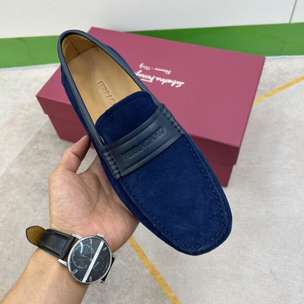 Salvatore Ferragamo High Quality Men's Foot Covering Driving Shoes - Image 5