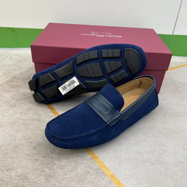 Salvatore Ferragamo High Quality Men's Foot Covering Driving Shoes - Image 9