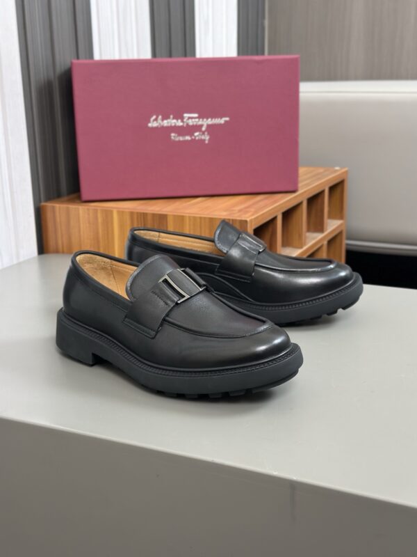 Salvatore Ferragamo High Quality Men's Cowhide Leather Casual Loafers - Image 6