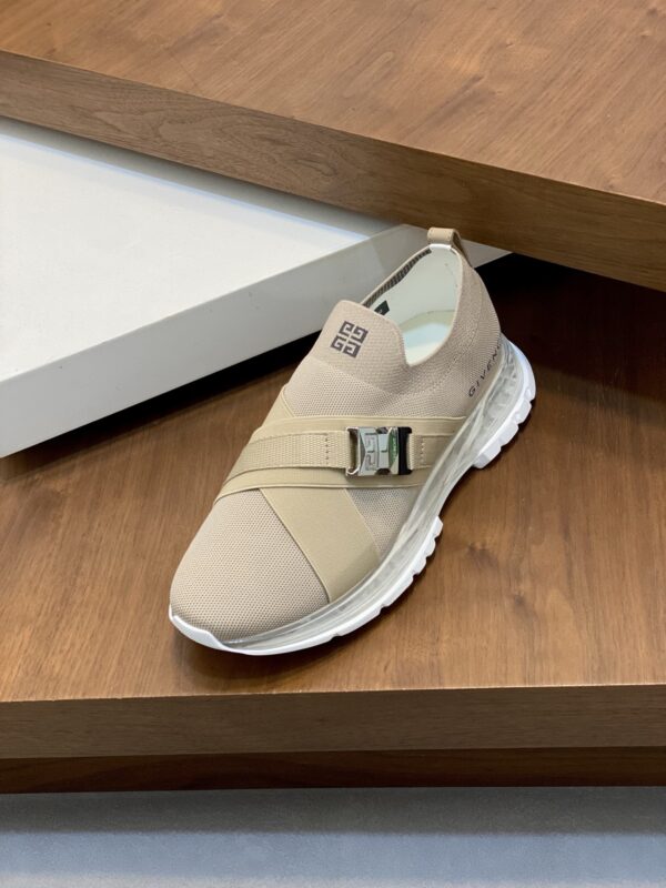 Givenchy Flyknit Fabric Casual Breathable Sports Shoes - Image 6