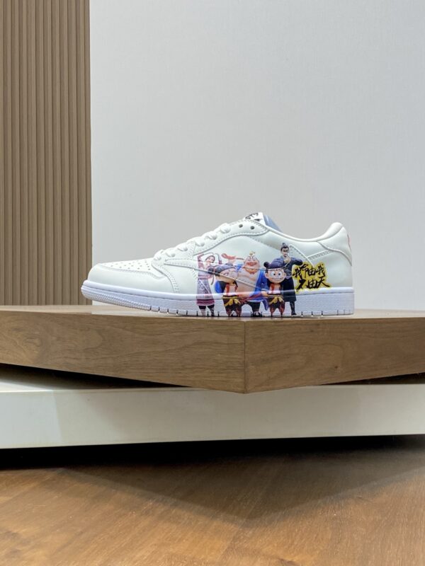 Givenchy Air Co Branded Cowhide Leather Casual Sports Shoes - Image 3