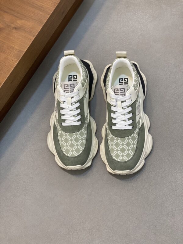 Givenchy Men's Thick Soled Casual Sports Shoes - Image 2
