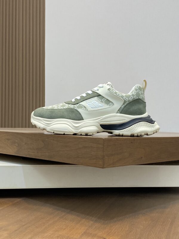 Givenchy Men's Thick Soled Casual Sports Shoes - Image 3