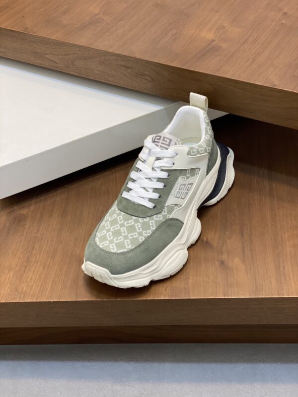 Givenchy Men's Thick Soled Casual Sports Shoes - Image 6
