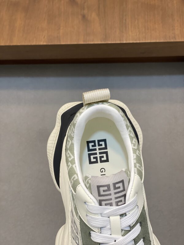 Givenchy Men's Thick Soled Casual Sports Shoes - Image 7