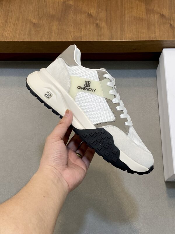 Givenchy Men's Cowhide Leather Thick Soled Casual Sports Shoes - Image 4