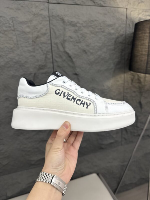 Givenchy Men's Calf Leather Thick Soled Casual Sports Shoes - Image 3