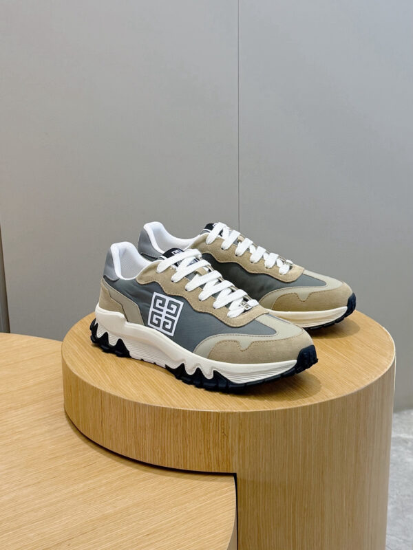 Givenchy Runner Cowhide Leather Patchwork Fabric Sports Shoes