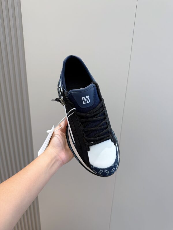 Givenchy Spectre Monogram 72 Denim Low Cut Sports Shoes - Image 4