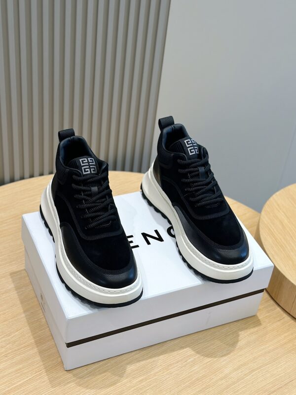 Givenchy Men's Lace Up Thick Soled Sports Shoes - Image 2