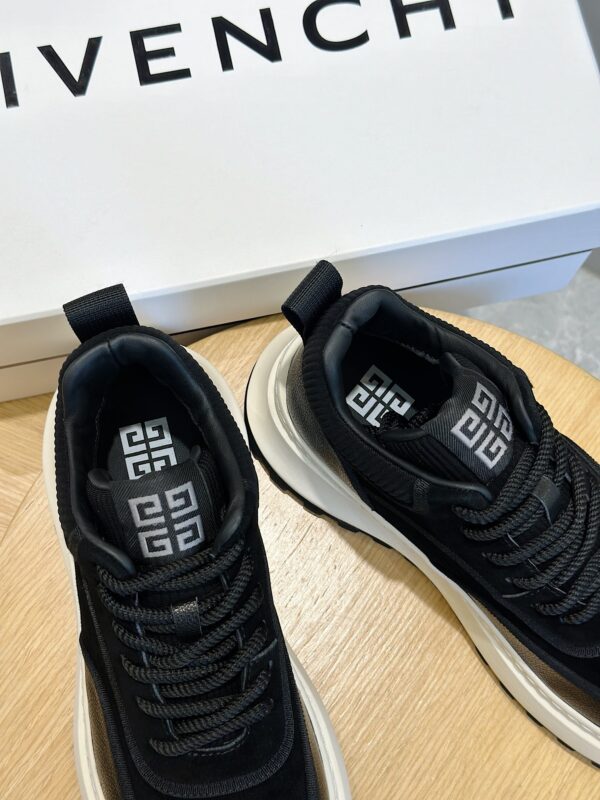 Givenchy Men's Lace Up Thick Soled Sports Shoes - Image 6