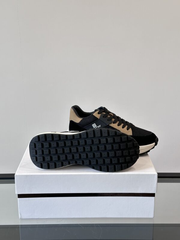 Givenchy Men's Thick Soled 4CM Height Increasing Casual Sports Shoes - Image 9